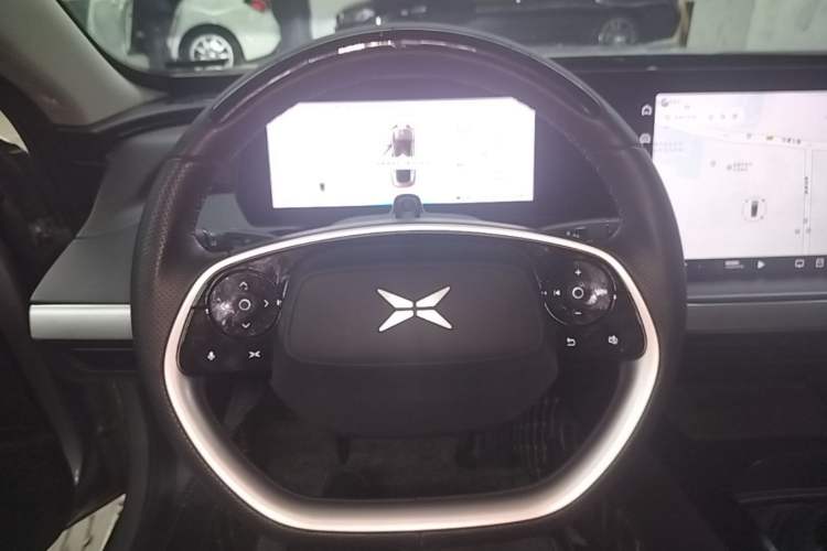 Used XPeng P7 2020 670N Steering Wheel