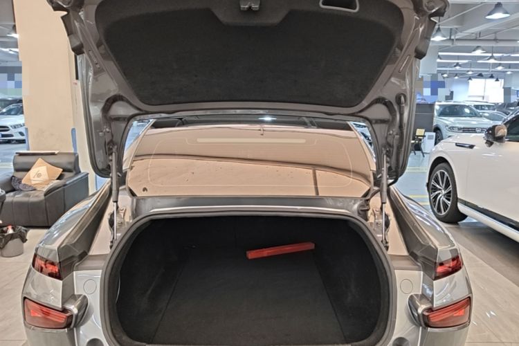 Used XPeng P7 2020 670E Trunk