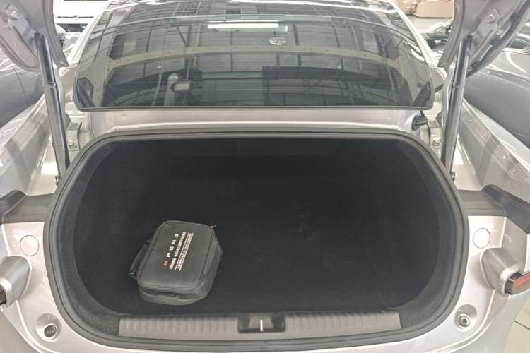 Used XPeng P7 2020 670E Trunk
