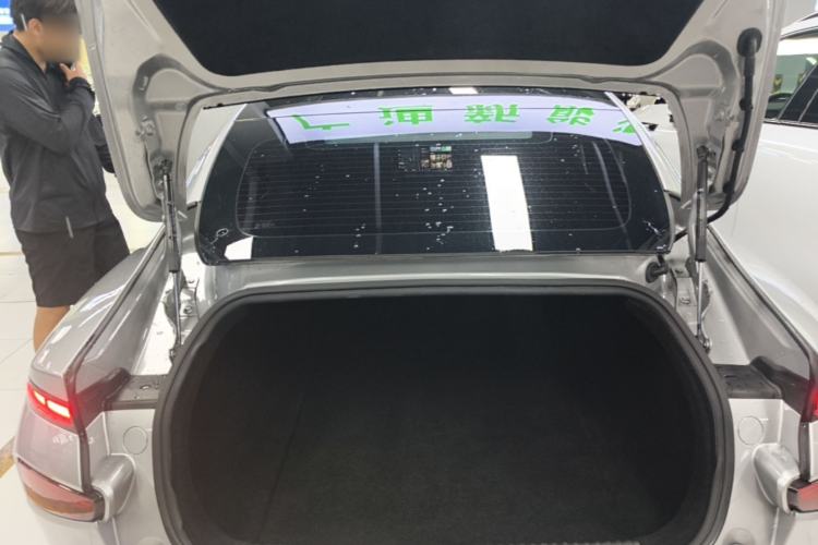 Used XPeng P7 2020 670N Trunk