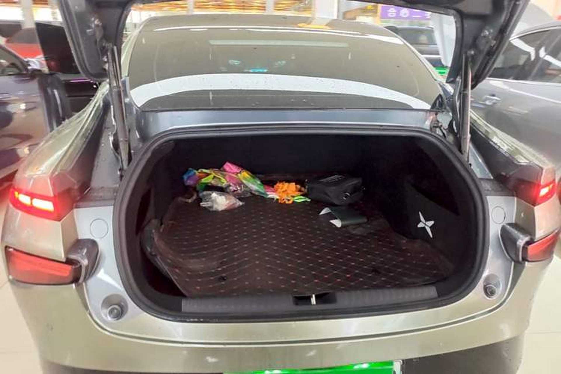 Used XPeng P7 2020 670E Trunk