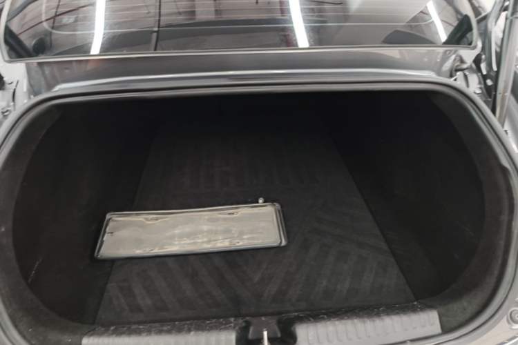 Used XPeng P7 2020 670E Trunk