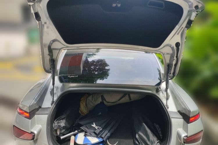 Used XPeng P7 2020 670N Trunk
