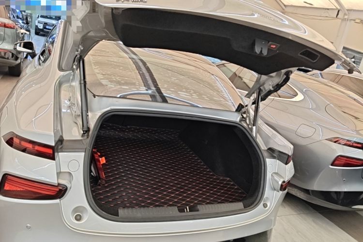 Used XPeng P7 2020 670E Trunk