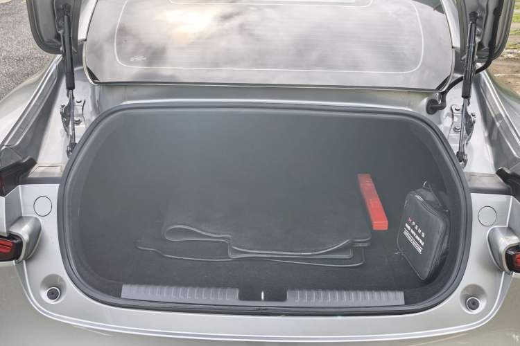 Used XPeng P7 2020 670E Trunk