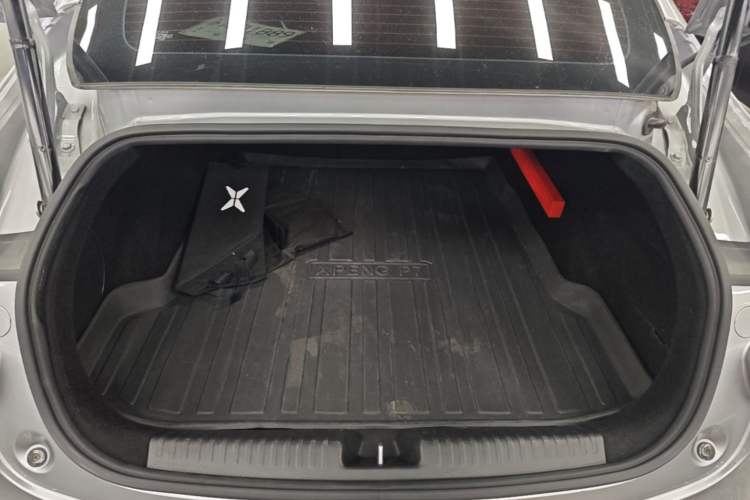 Used XPeng P7 2020 670E Trunk