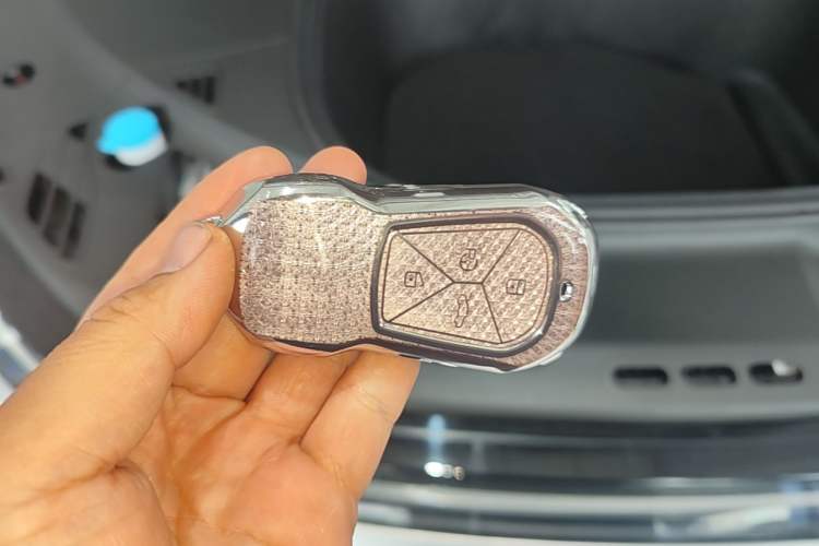 Used XPeng P7 2020 586E Vehicle Key