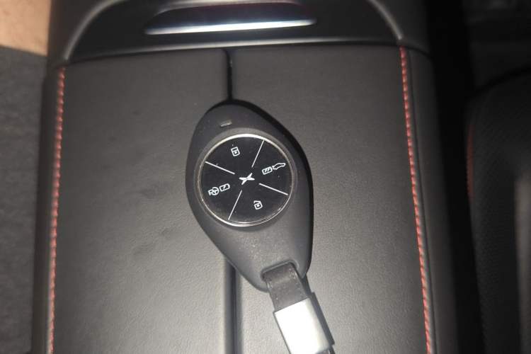 Used XPeng P7 2020 670E Vehicle Key