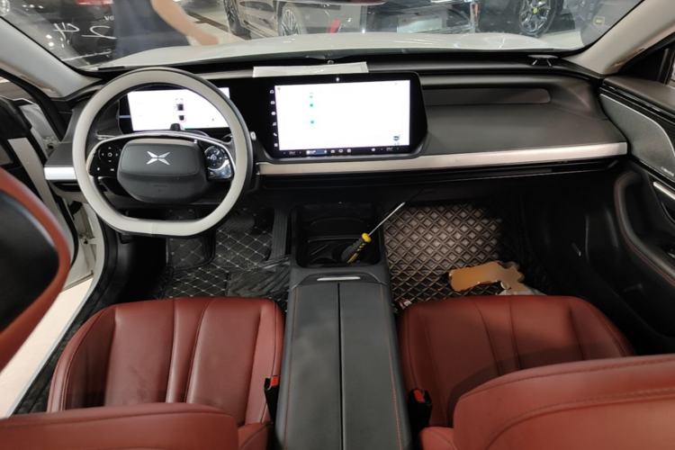 Used XPeng P7 2020 670N Center Console