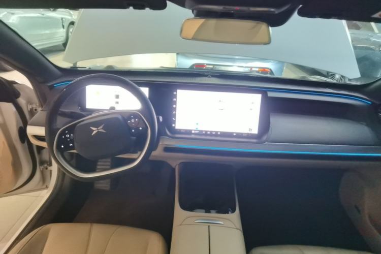 Used XPeng P7 2020 670N Center Console