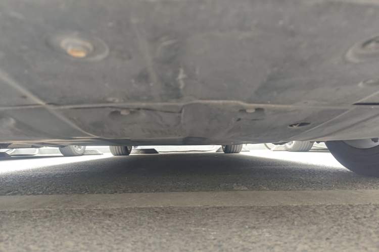 Used XPeng P7 2020 670E Chassis Front