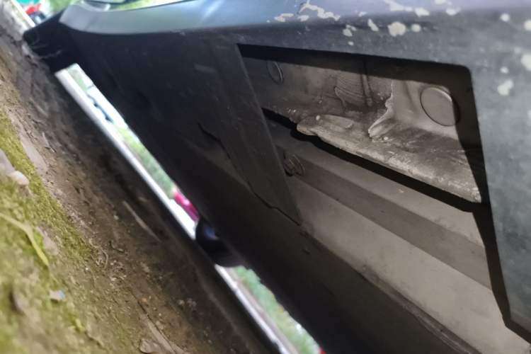 Used XPeng P7 2020 670E Chassis Front Right