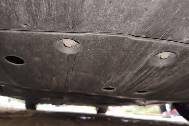 Used XPeng P7 2020 670E Chassis Front
