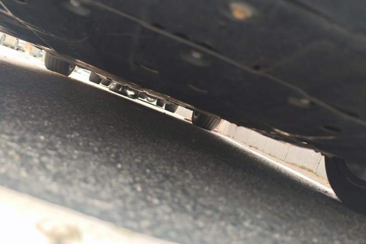 Used XPeng P7 2020 706G Chassis Front