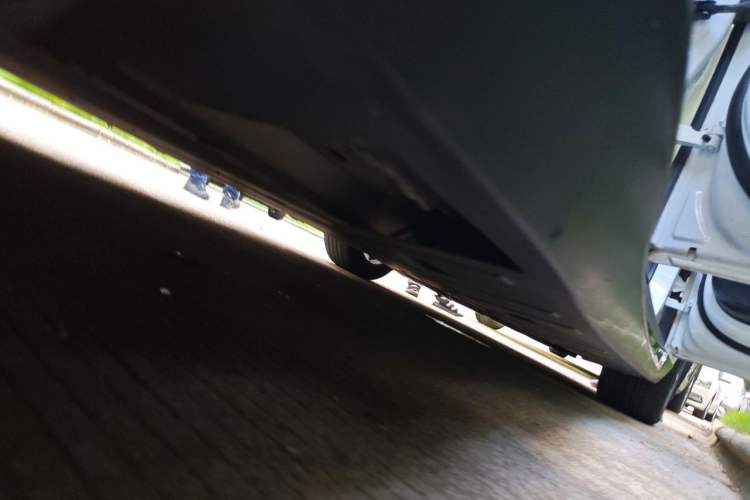 Used XPeng P7 2020 670N Chassis Rear Right