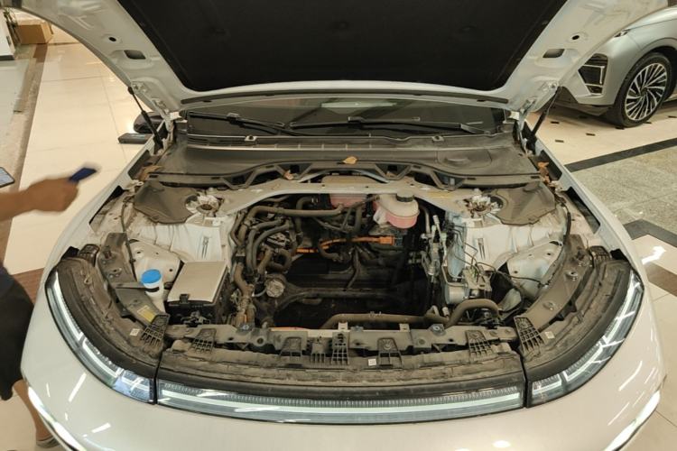 Used XPeng P7 2020 670N Engine Bay