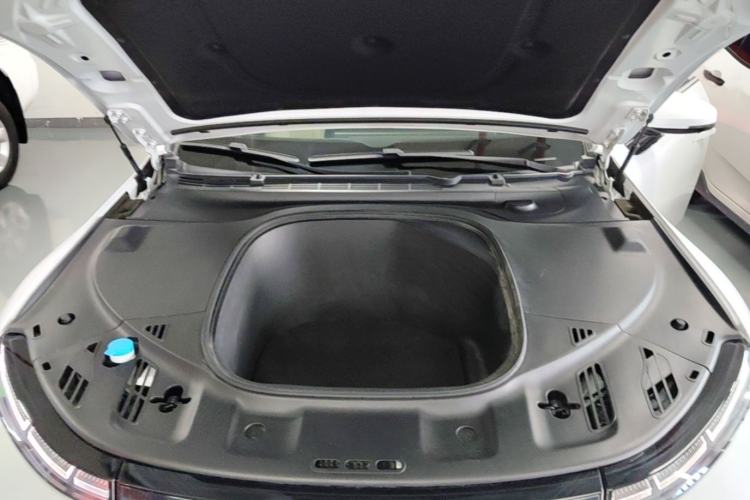Used XPeng P7 2020 Rear-Drive Long-Range Smart Drive Version Engine Bay