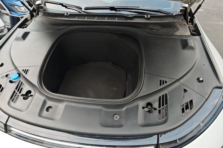 Used XPeng P7 2020 706G Engine Bay