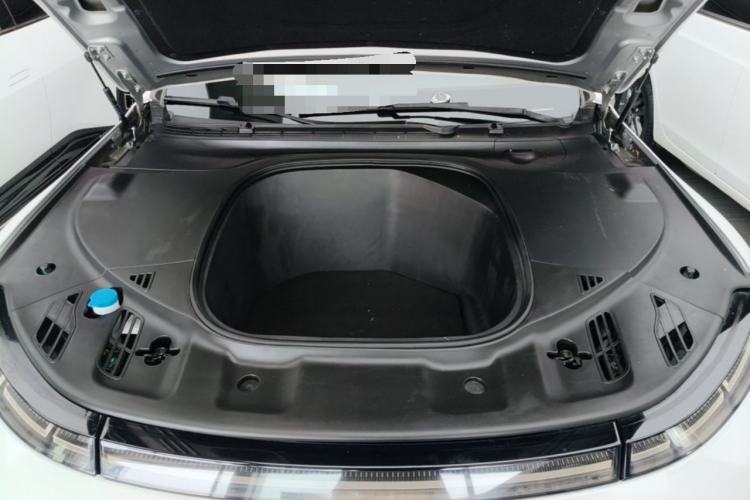 Used XPeng P7 2020 670N Engine Bay