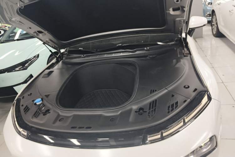 Used XPeng P7 2020 670N Engine Bay