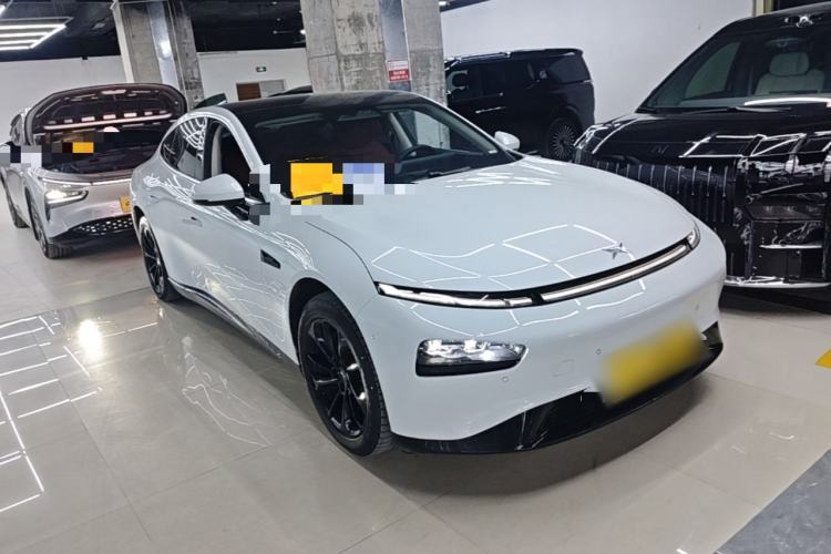 Used XPeng P7 2020 670E Front Right 45 Deg