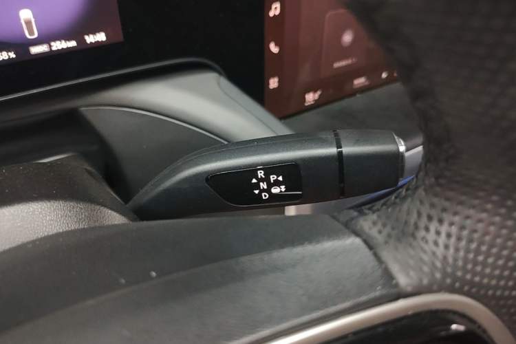 Used XPeng P7 2020 670E Gear Lever