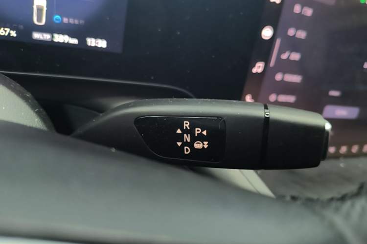 Used XPeng P7 2020 670E Gear Lever