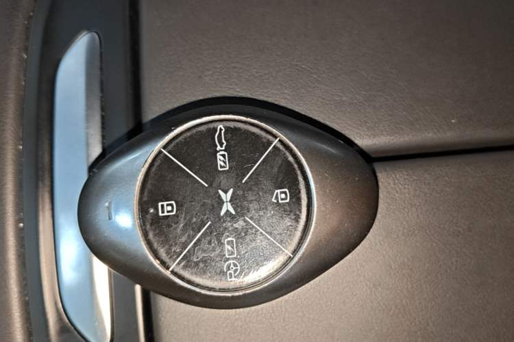 Used XPeng P7 2020 670N Interior 1