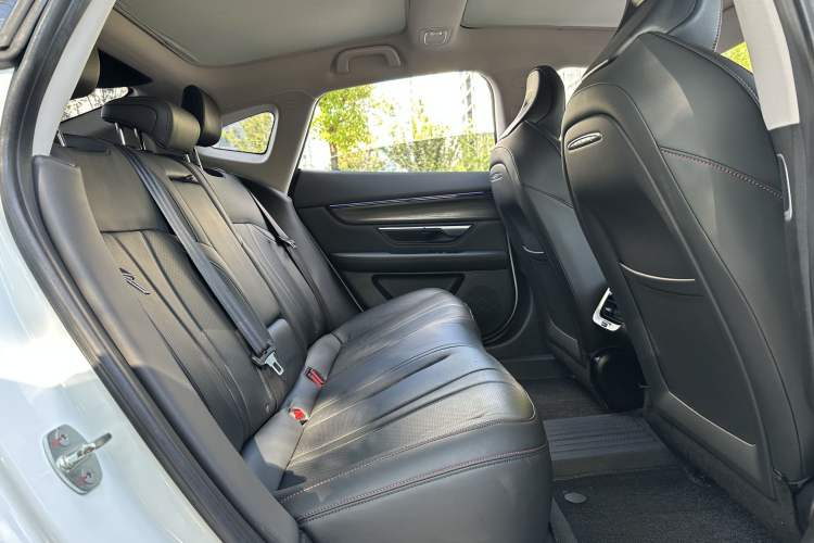Used XPeng P7 2020 670N Interior 4