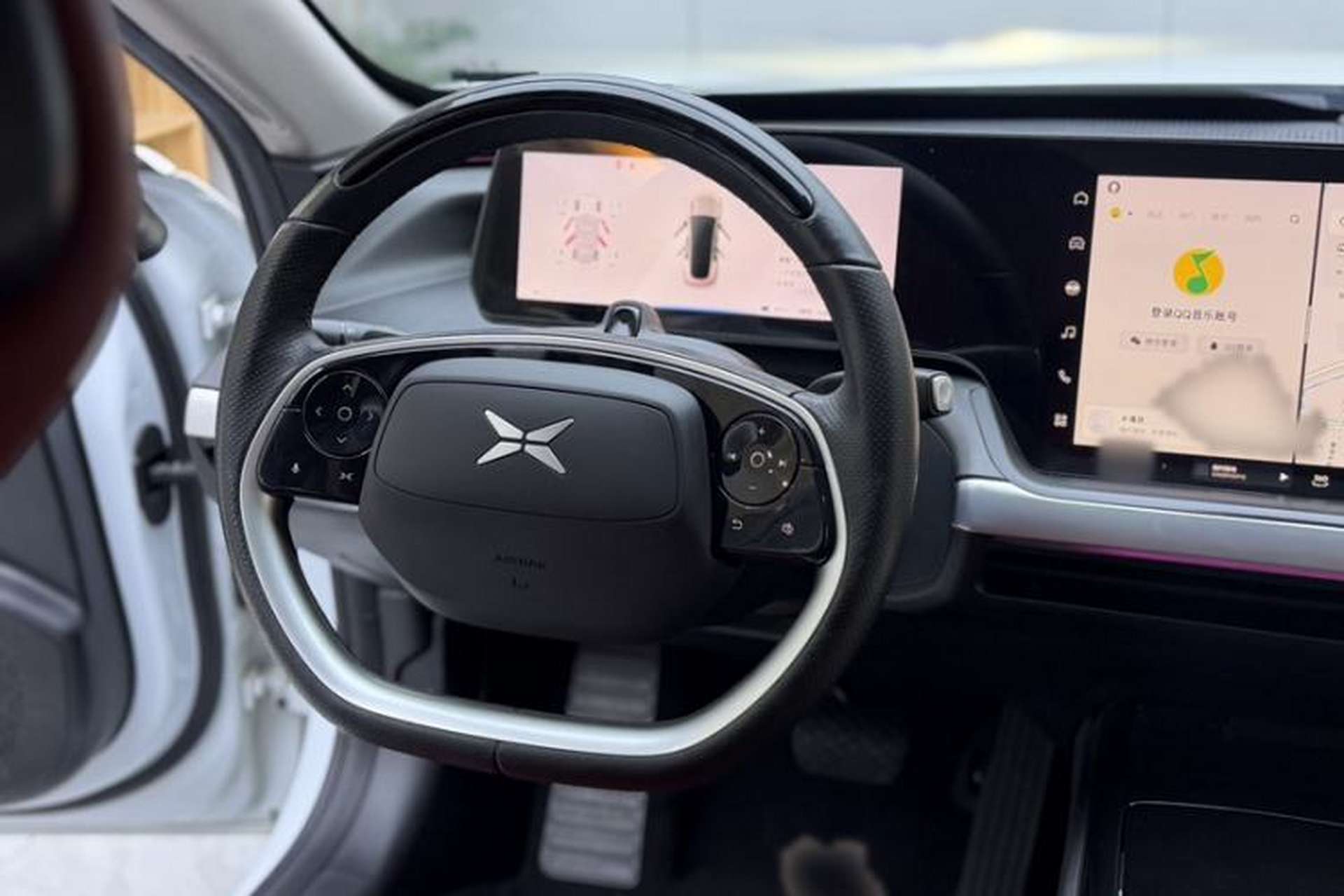 Used XPeng P7 2020 670N Interior 4