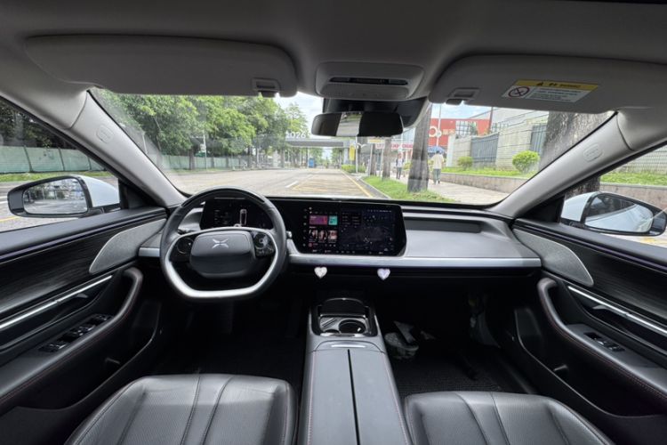 Used XPeng P7 2020 670N Interior 7
