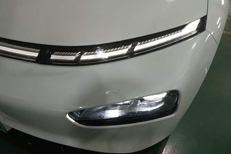 Used XPeng P7 2020 670N Left Front Headlight