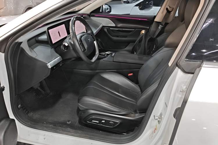 Used XPeng P7 2020 670N Left Front Seat