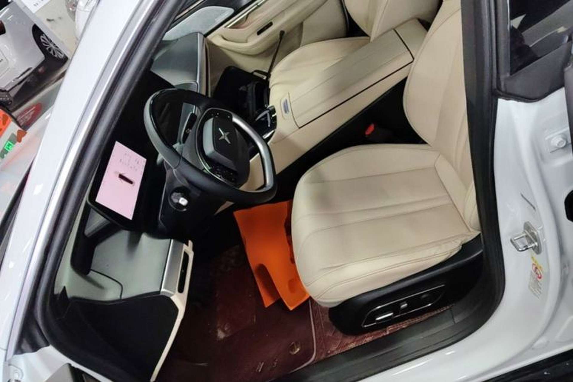 Used XPeng P7 2020 Rear-Drive Long-Range Smart Drive Version Left Front Seat