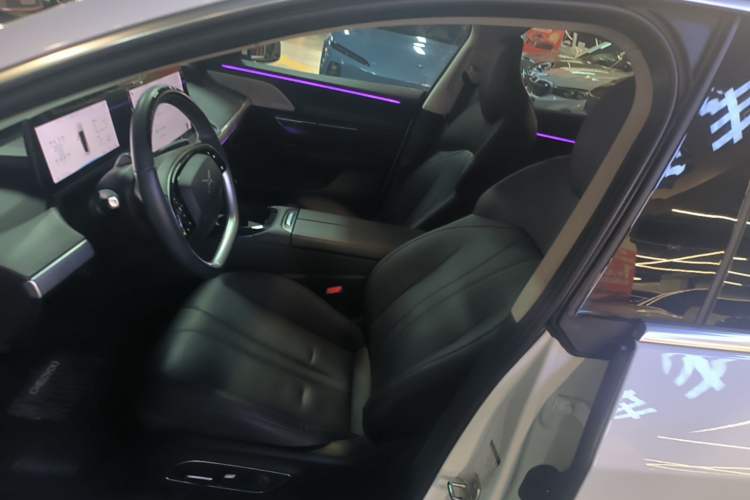 Used XPeng P7 2020 670N Left Front Seat