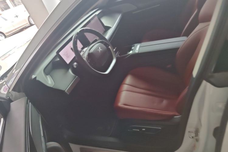 Used XPeng P7 2020 586E Left Front Seat