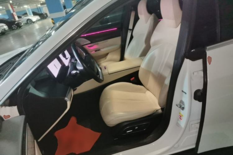 Used XPeng P7 2020 Rear-Drive Long-Range Smart Drive Version Left Front Seat