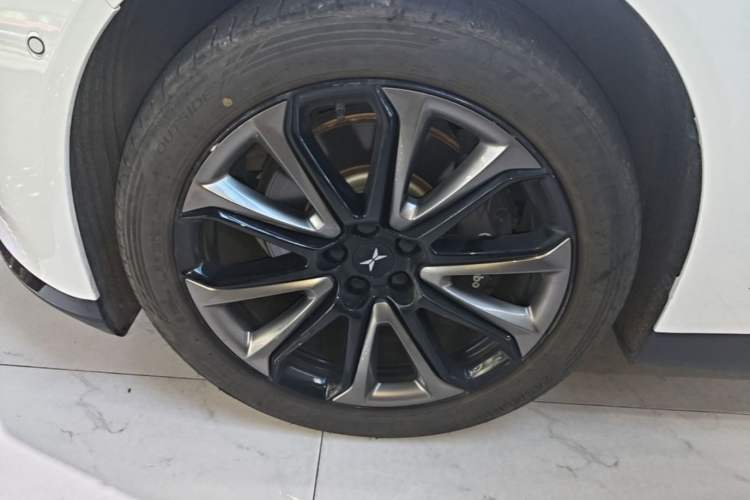 Used XPeng P7 2020 670E Left Front Wheel Hub