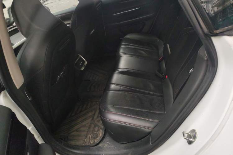 Used XPeng P7  Left Rear Seat