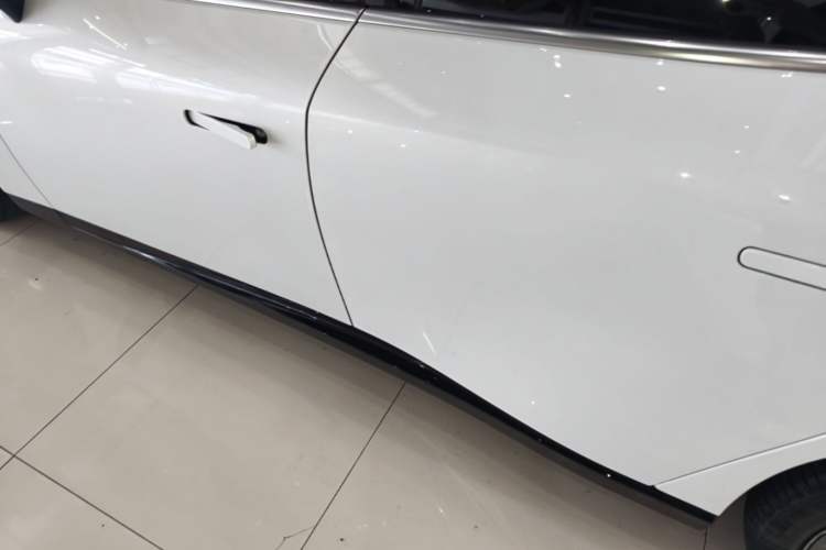 Used XPeng P7 2020 670E Left Side Sill