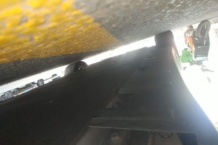 Used XPeng P7 2020 670E Left Side Sill