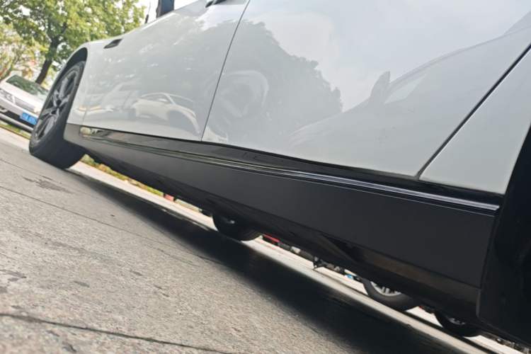 Used XPeng P7 2020 670E Left Side Sill