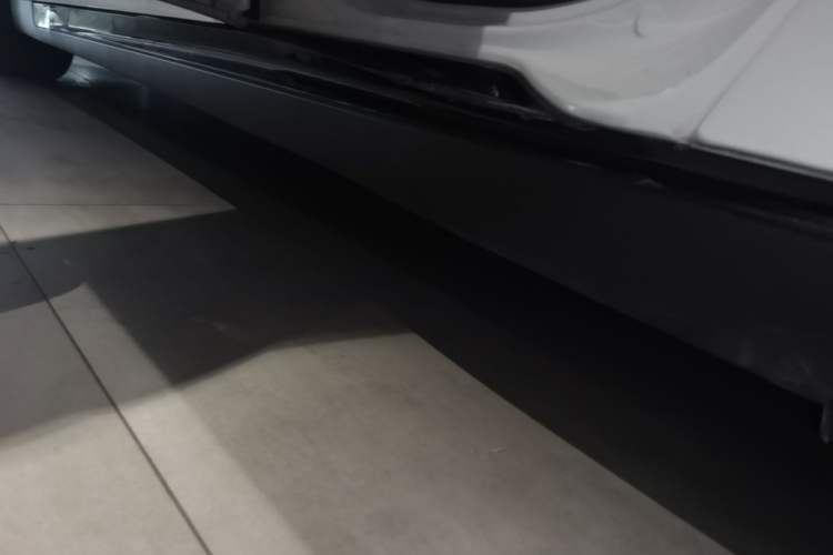 Used XPeng P7 2020 670N Left Side Sill