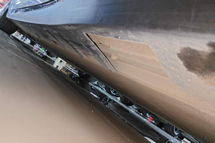 Used XPeng P7 2020 670E Left Side Sill