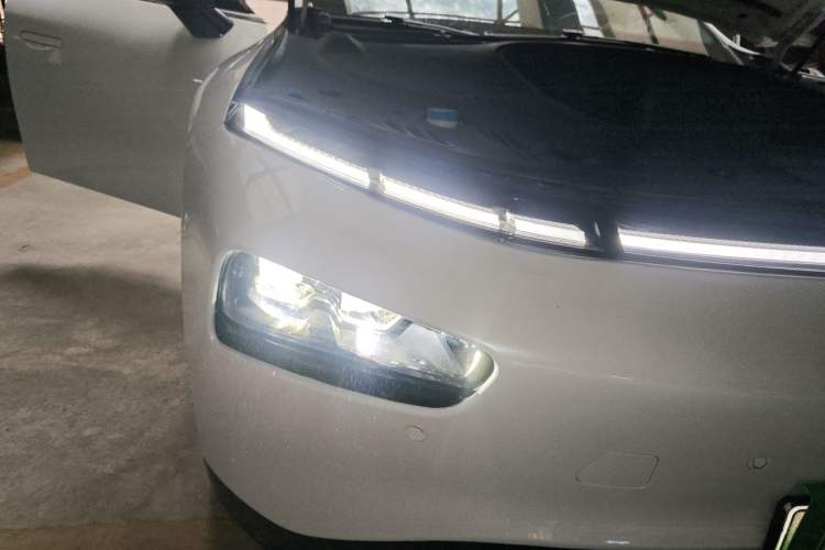 Used XPeng P7 2020 586N Right Front Headlight
