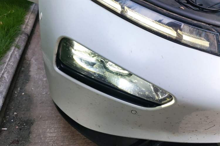 Used XPeng P7 2020 670N Right Front Headlight