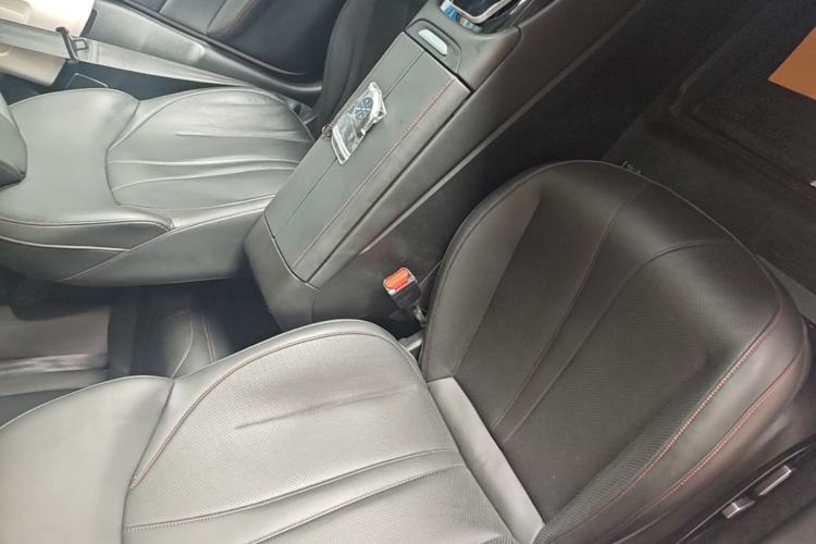 Used XPeng P7 2020 562N Performance Edition Right Front Seat