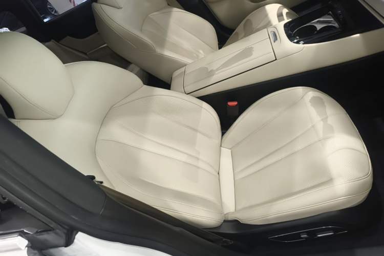 Used XPeng P7 2020 586N Right Front Seat