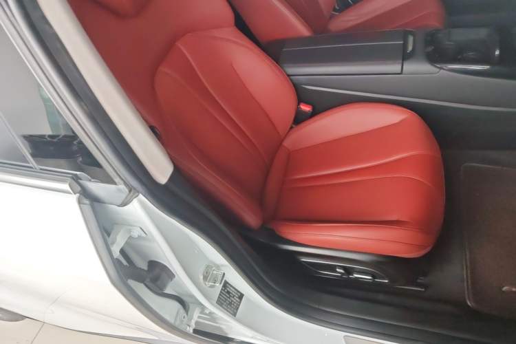 Used XPeng P7 2020 586E Right Front Seat