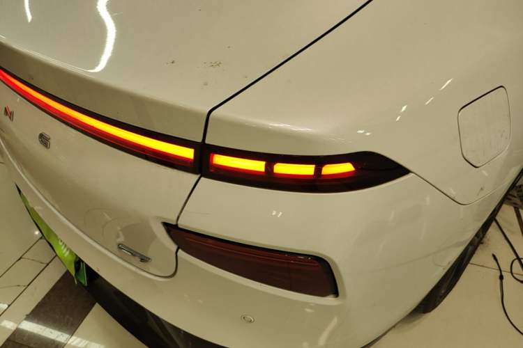 Used XPeng P7 2020 670N Right Rear Taillight